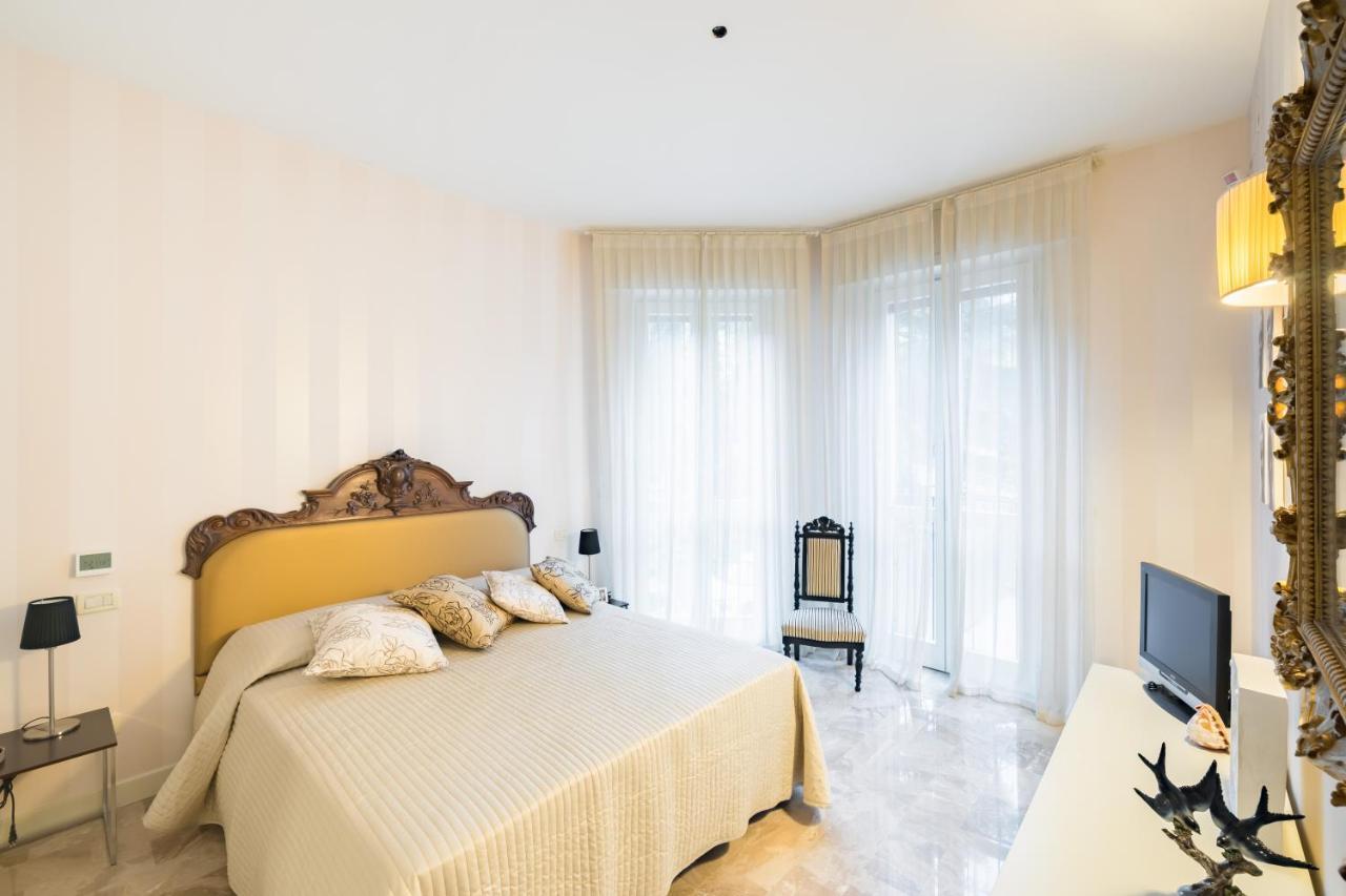 Residenza Al Vittoriale - By Host4U Lägenhet Gardone Riviera Exteriör bild